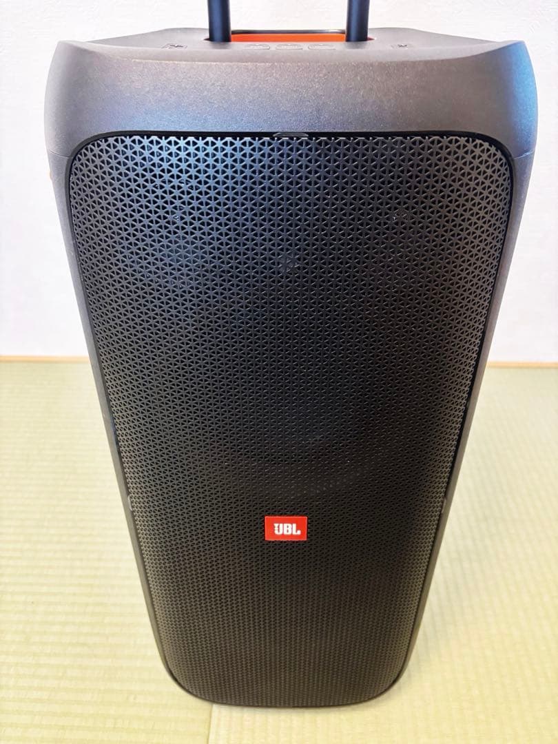 JBL PartyBox 310 ワイヤレススピーカー JBLがパーティースピーカー「PartyBox 310」を8月6日に発売。防滴機能