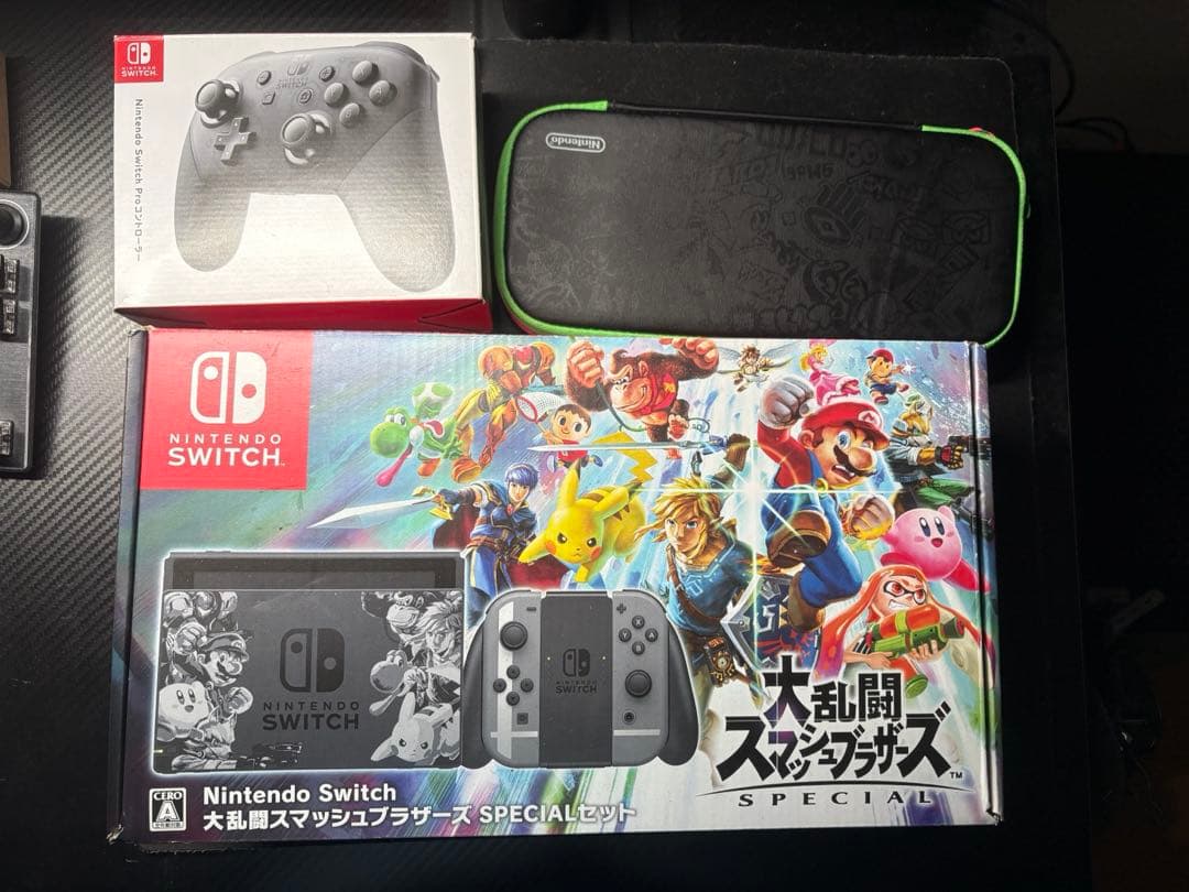 任天堂Switch大乱闘スマッシュブラザーズモデル プロコン ケース付き 任天堂（Nintendo） 完売！【即納可能】大乱闘スマッシュブラザーズ